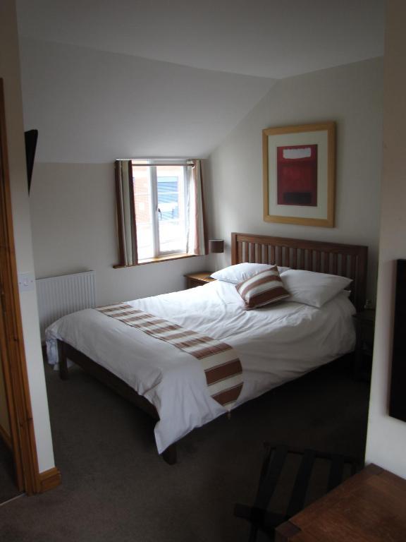 Rose & Crown Otel Tenbury Oda fotoğraf