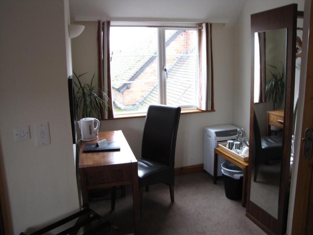 Rose & Crown Otel Tenbury Oda fotoğraf