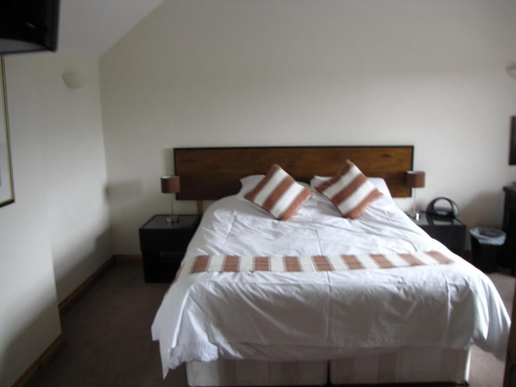 Rose & Crown Otel Tenbury Oda fotoğraf